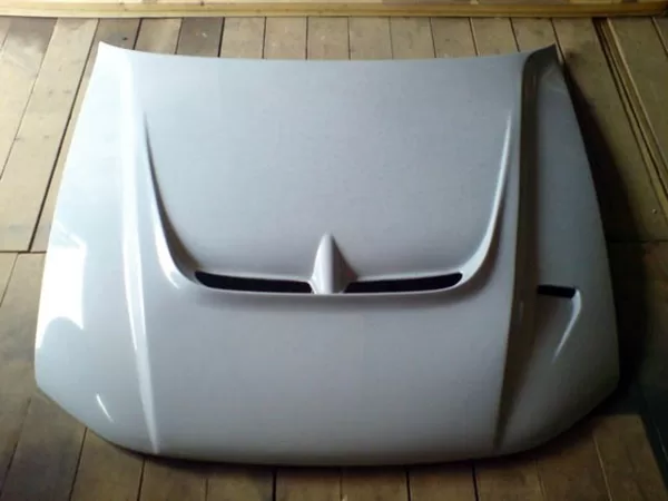 Тюнинг Mitsubishi Galant капот пластиковый EXTREME